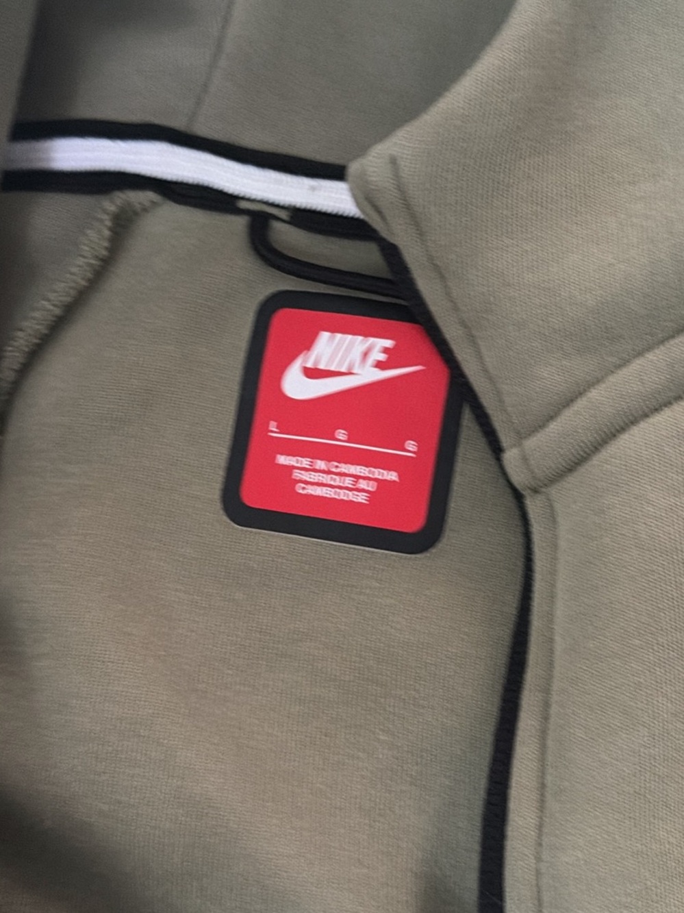 Nike Tech Boys Large Green Color Block Set! - Picture 8 of 10